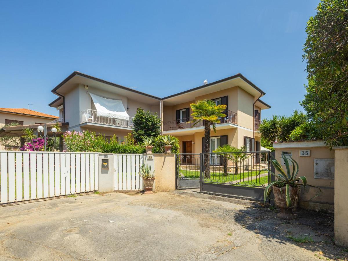 Holiday Home Antonia By Interhome Marina di Pietrasanta Ngoại thất bức ảnh